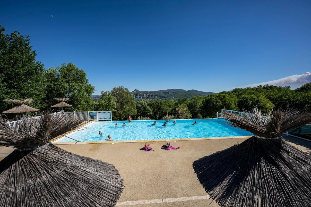 Charmant Camping Familiale 3 Etoiles Vue 360 Plage Piscine A Debordement Empl Xxl 拉博姆 外观 照片