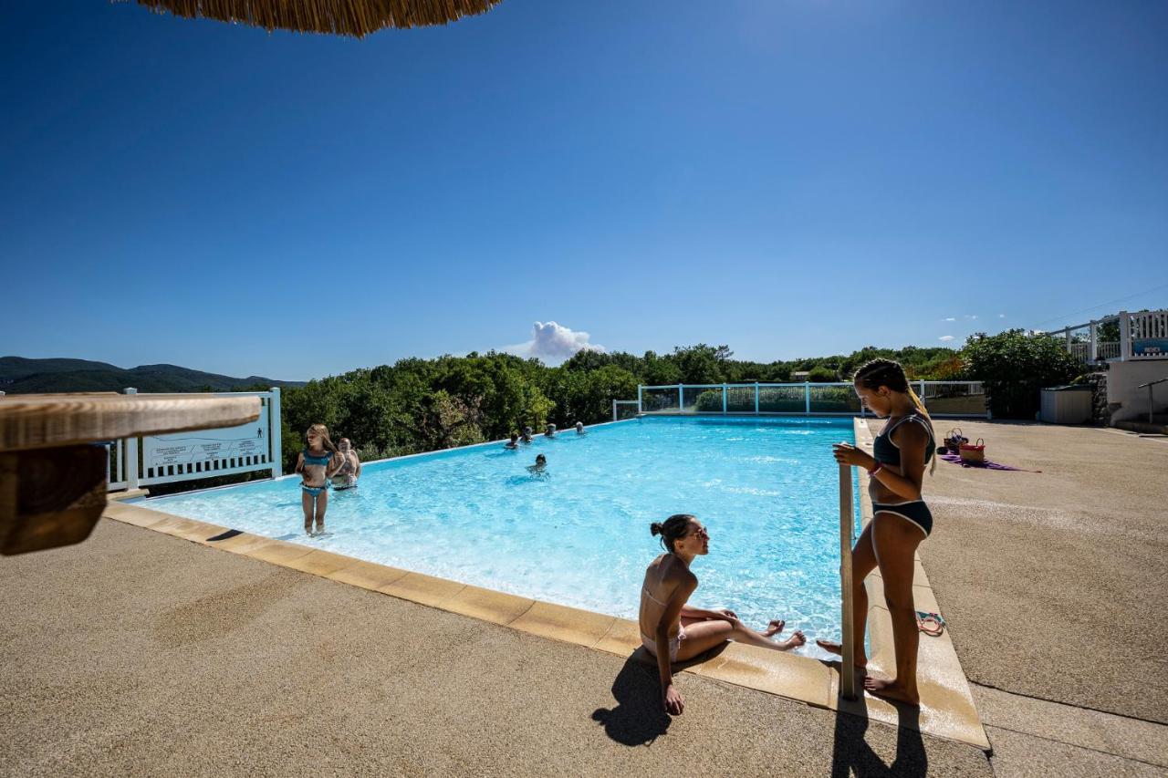 Charmant Camping Familiale 3 Etoiles Vue 360 Plage Piscine A Debordement Empl Xxl 拉博姆 外观 照片