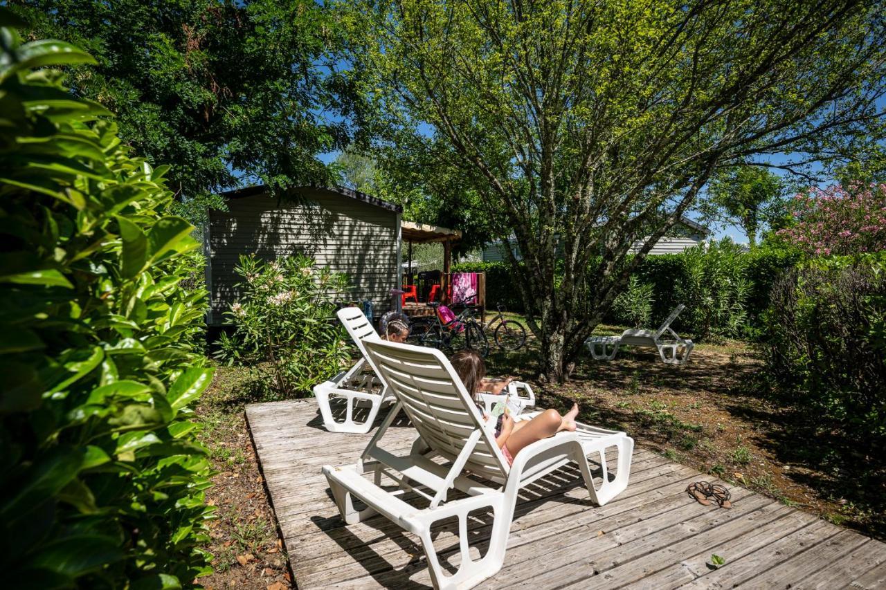 Charmant Camping Familiale 3 Etoiles Vue 360 Plage Piscine A Debordement Empl Xxl 拉博姆 外观 照片