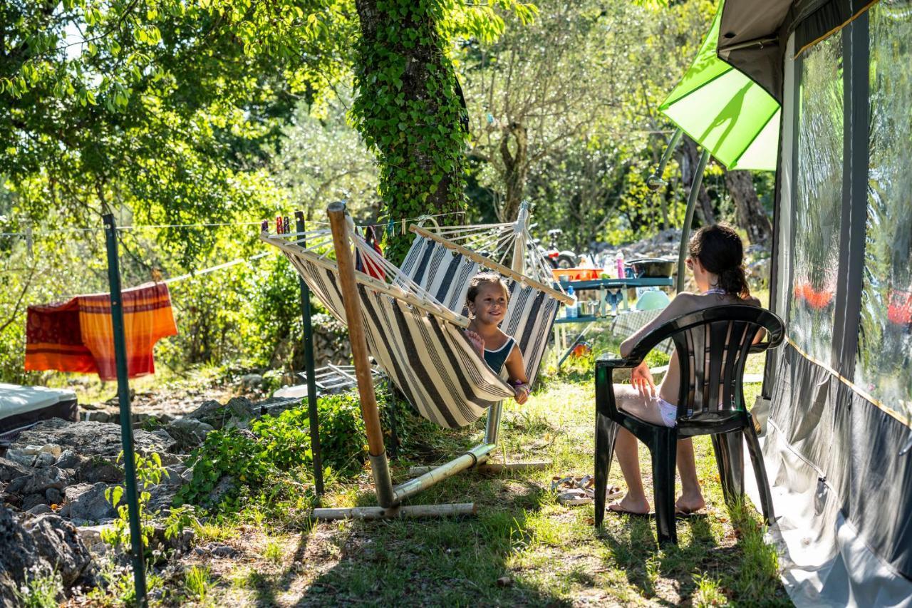 Charmant Camping Familiale 3 Etoiles Vue 360 Plage Piscine A Debordement Empl Xxl 拉博姆 外观 照片