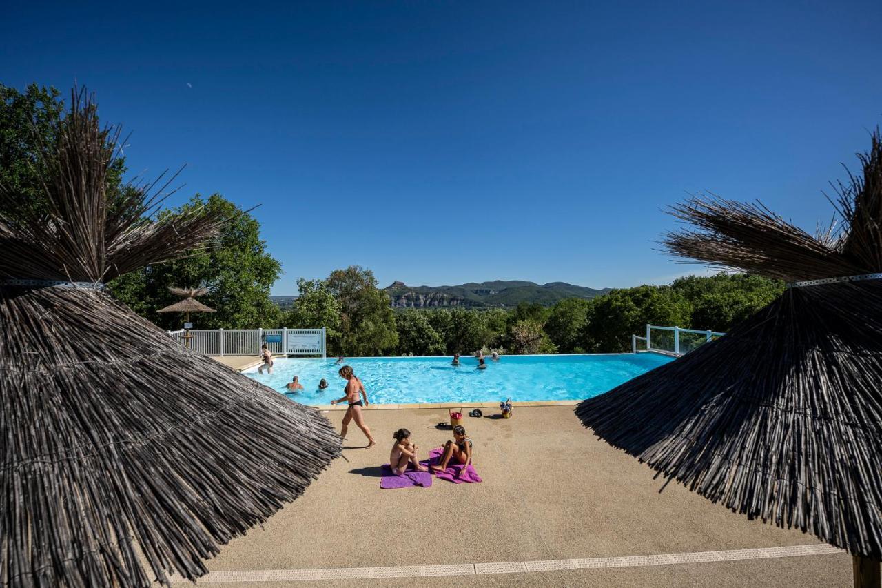 Charmant Camping Familiale 3 Etoiles Vue 360 Plage Piscine A Debordement Empl Xxl 拉博姆 外观 照片