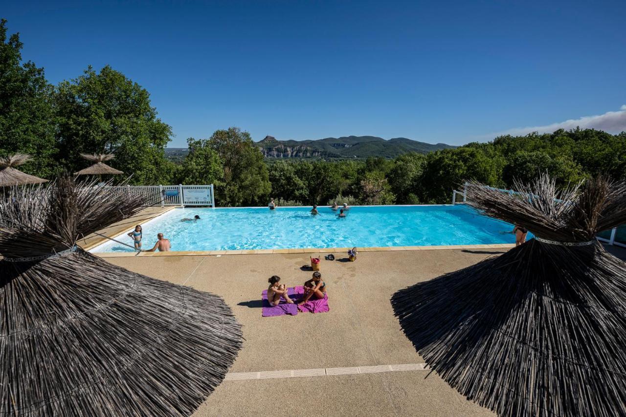 Charmant Camping Familiale 3 Etoiles Vue 360 Plage Piscine A Debordement Empl Xxl 拉博姆 外观 照片