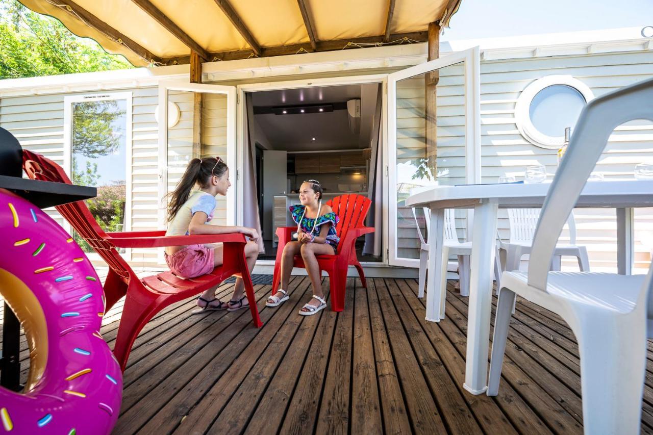 Charmant Camping Familiale 3 Etoiles Vue 360 Plage Piscine A Debordement Empl Xxl 拉博姆 外观 照片