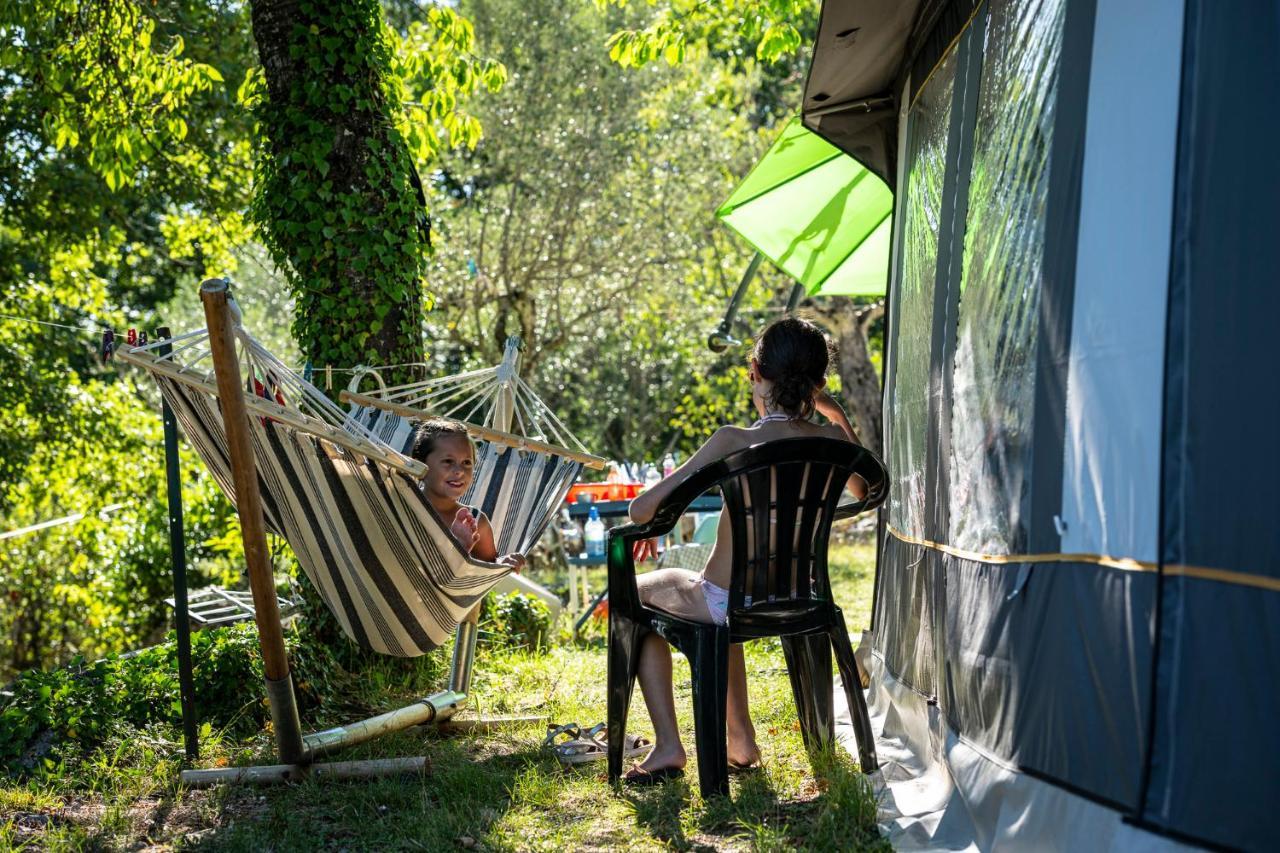 Charmant Camping Familiale 3 Etoiles Vue 360 Plage Piscine A Debordement Empl Xxl 拉博姆 外观 照片