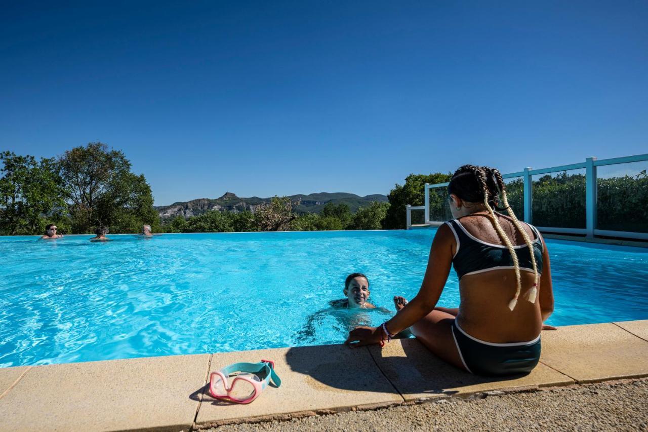 Charmant Camping Familiale 3 Etoiles Vue 360 Plage Piscine A Debordement Empl Xxl 拉博姆 外观 照片