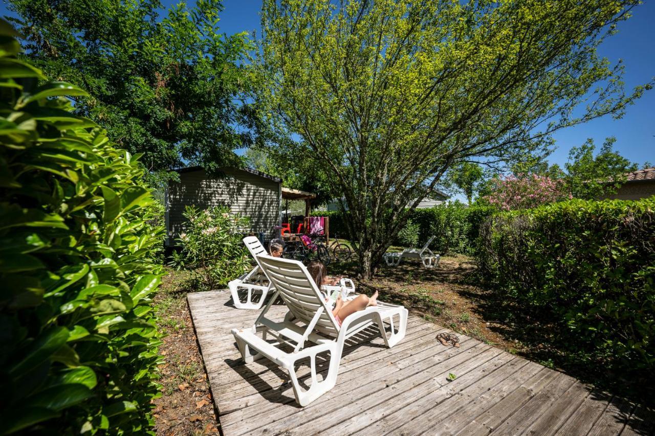 Charmant Camping Familiale 3 Etoiles Vue 360 Plage Piscine A Debordement Empl Xxl 拉博姆 外观 照片