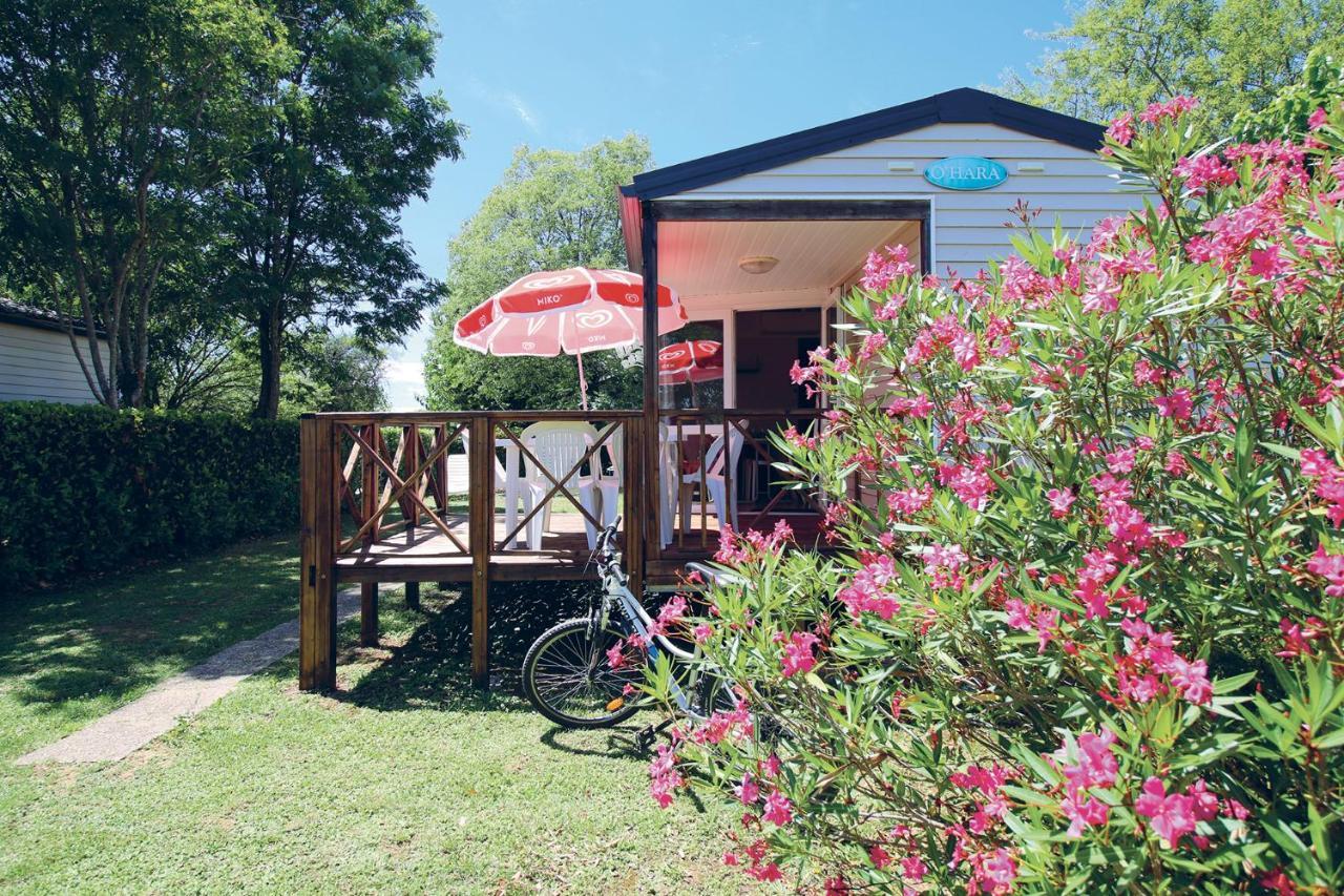 Charmant Camping Familiale 3 Etoiles Vue 360 Plage Piscine A Debordement Empl Xxl 拉博姆 外观 照片